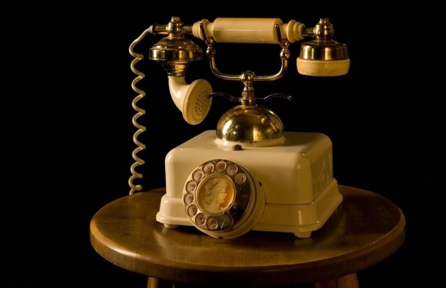 生活中必须记住的电话号码，关键时刻能平事、救命